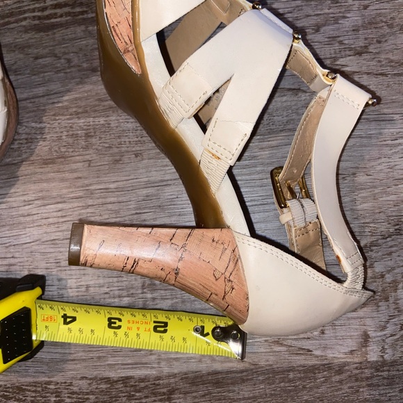 Naturalizer Women's Dafny Dress Sandal size 6M - Picture 6 of 8